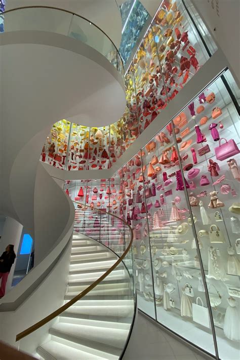 galerie Dior Paris